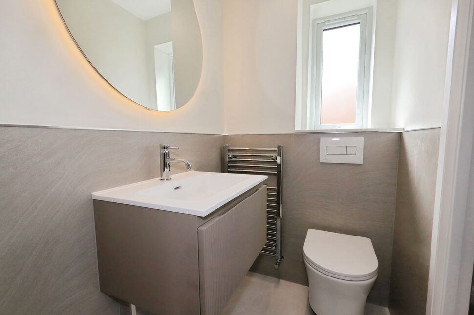 En-Suite Shower Room WC