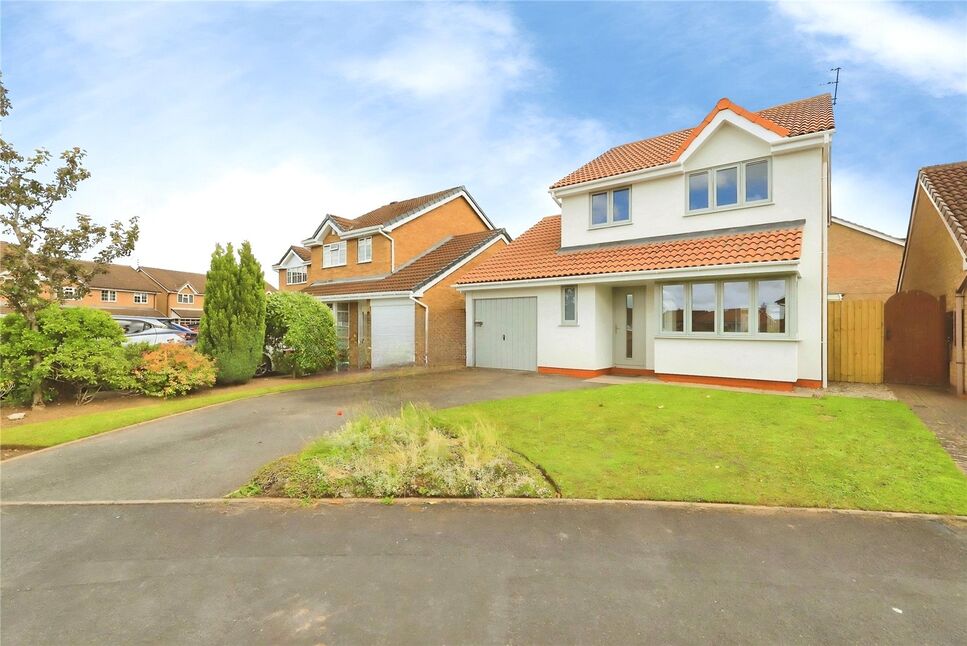 Main image of 3 bedroom Detached House for sale, Oatlands Way, Perton, Staffordshire, WV6