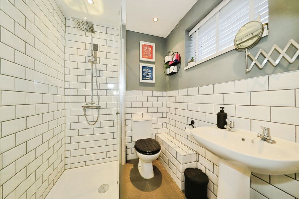 En-Suite Shower Room