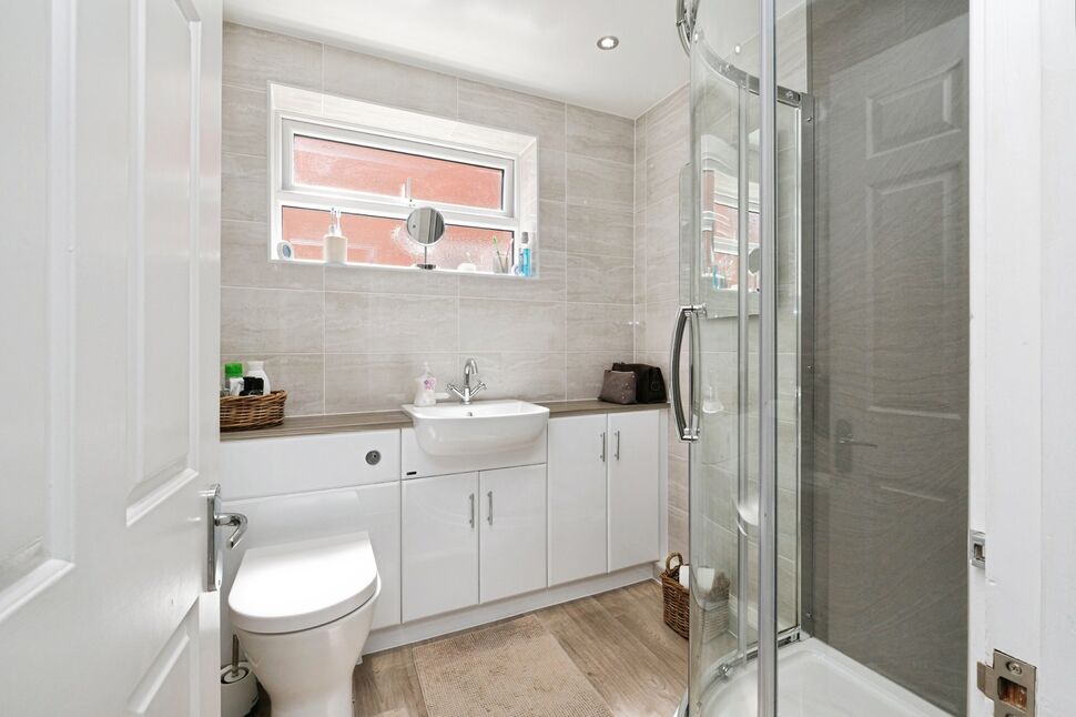 Main Bathroom