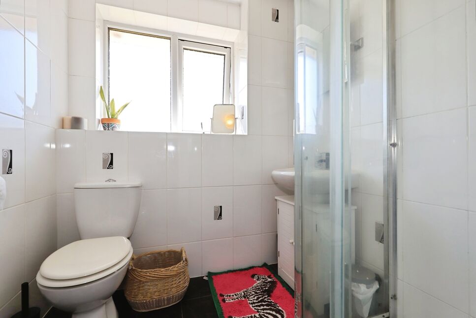 Shower Room WC