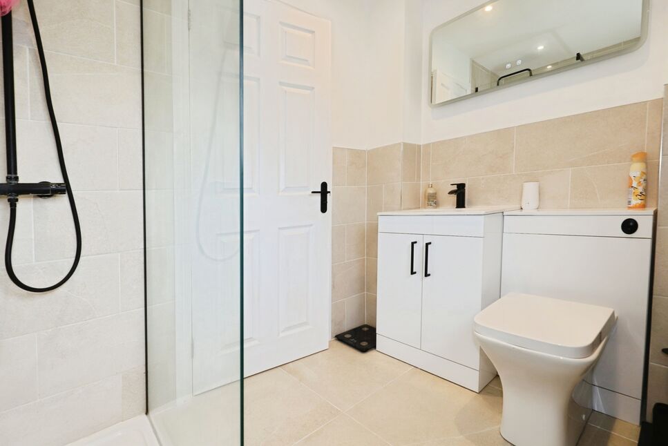 Shower Room WC