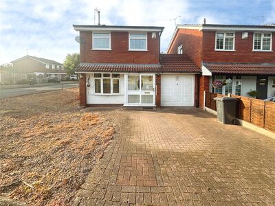 3 bedroom Link Detached House for sale