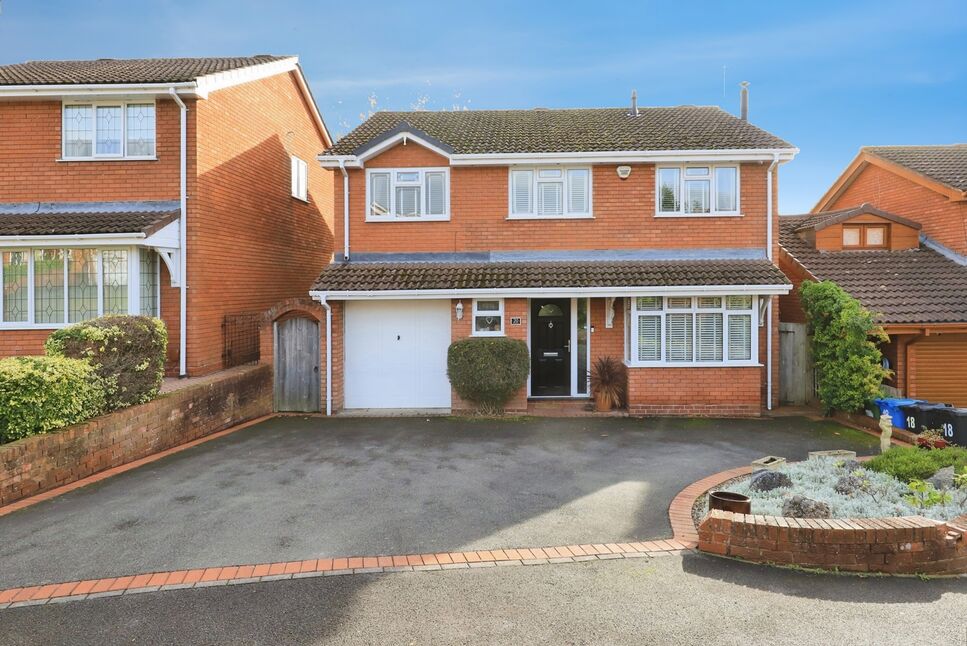 Main image of 5 bedroom Detached House for sale, Kingswear Avenue, Wolverhampton, Staffordshire, WV6