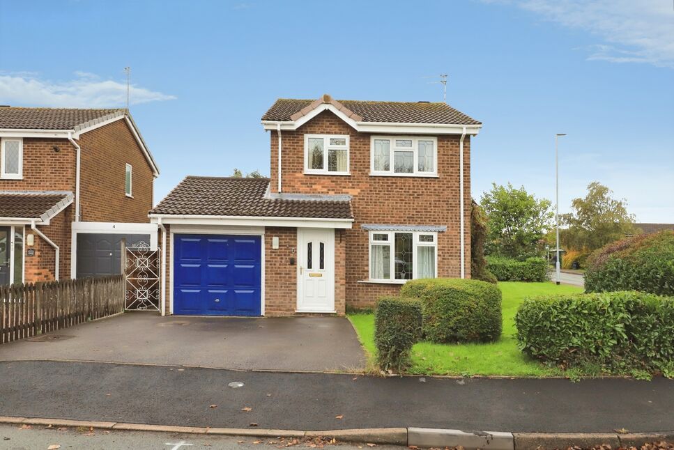 Main image of 3 bedroom Detached House for sale, Offas Drive, Wolverhampton, Staffordshire, WV6