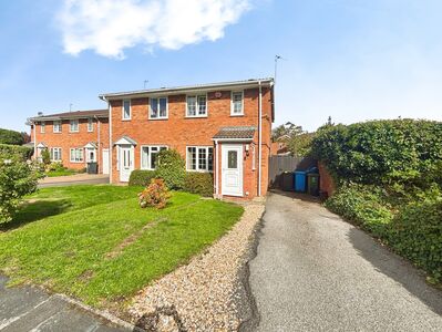 2 bedroom Semi Detached House to rent