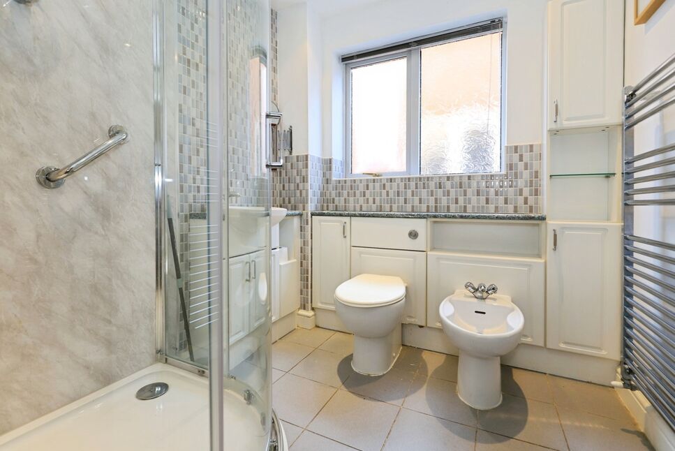 Shower Room WC