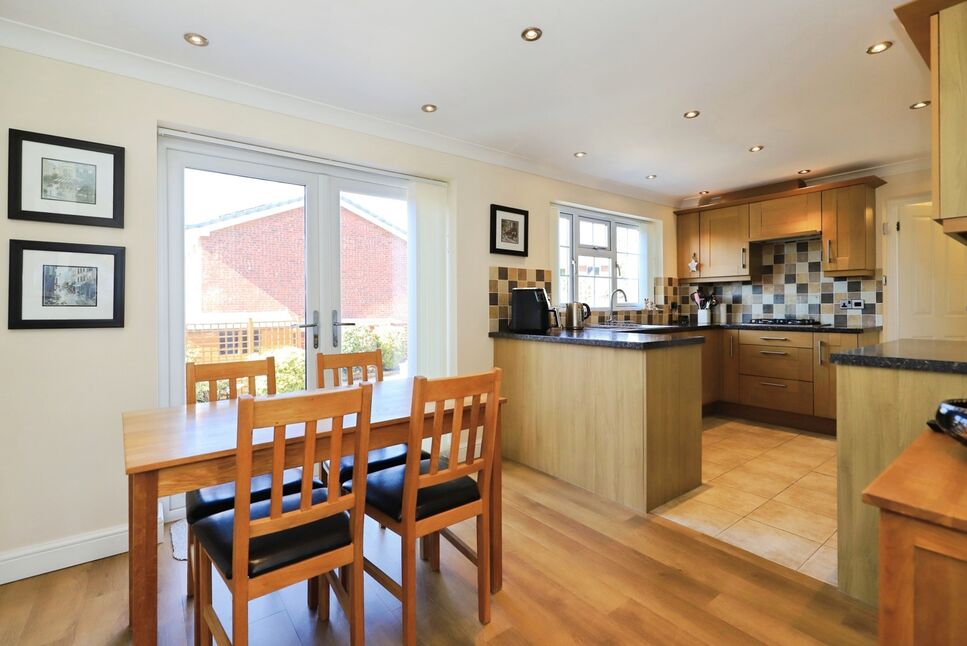 Kitchen / Diner
