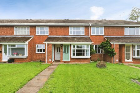 Gainsborough Drive, 2 bedroom Flat for sale, &pound;170,000
