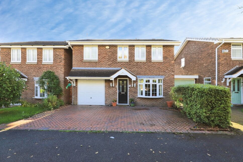 Main image of 4 bedroom Detached House for sale, Egelwin Close, Perton Wolverhampton, Staffordshire, WV6