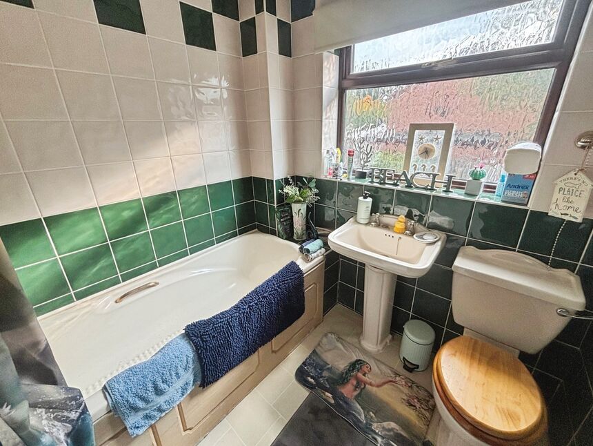 Main Bathroom
