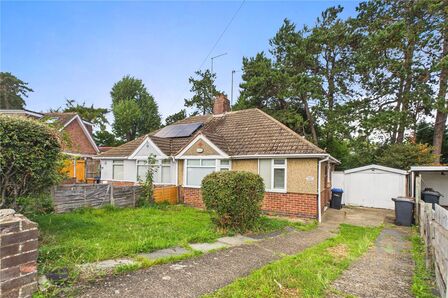 2 bedroom Semi Detached Bungalow to rent