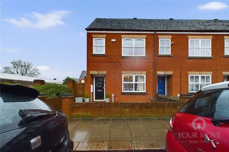 3 bedroom Mid Terrace House to rent