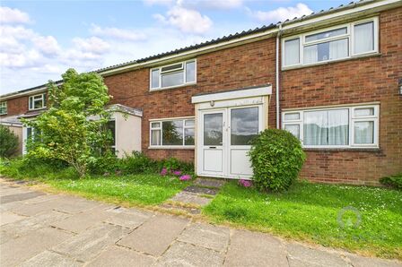 2 bedroom Mid Terrace House for sale