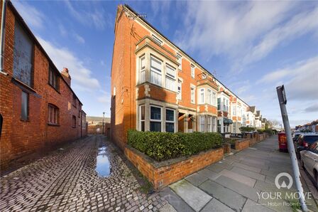 Abington Avenue, Abington, 2 bedroom  Flat for sale, £130,000