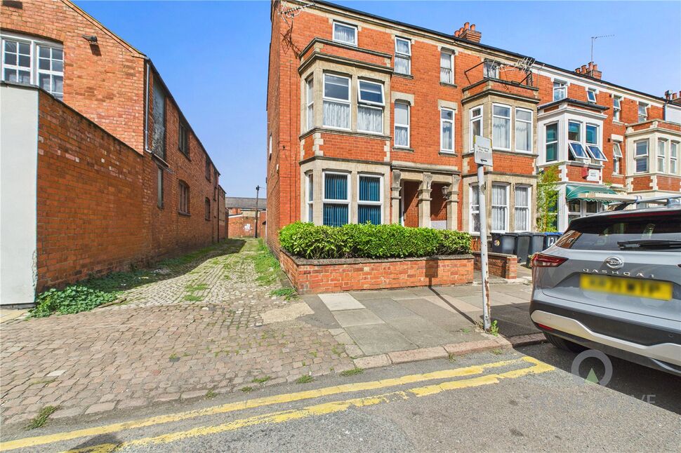 Main image of 2 bedroom  Flat for sale, Abington Avenue, Abington, Northampton, NN1