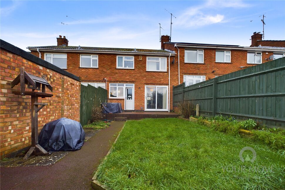 3 bedroom Mid Terrace House for sale, Highlands Avenue, Spinney Hill