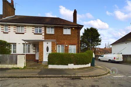 2 bedroom End Terrace House to rent