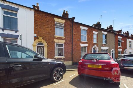 Alexandra Road, 2 bedroom  House to rent, £1,200 pcm