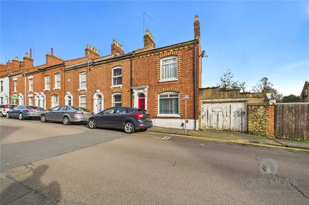 Victoria Road, 2 bedroom End Terrace House for sale, £210,000