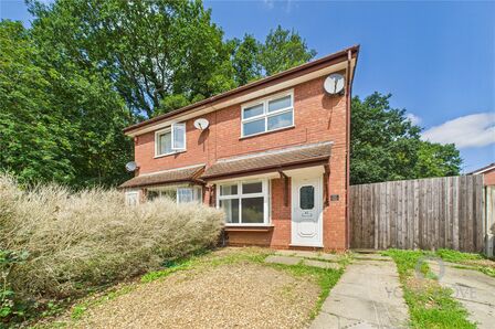 2 bedroom Semi Detached House to rent
