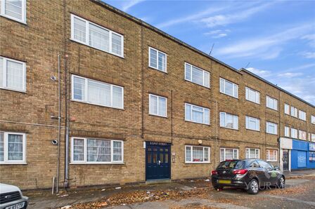 2 bedroom  Flat to rent