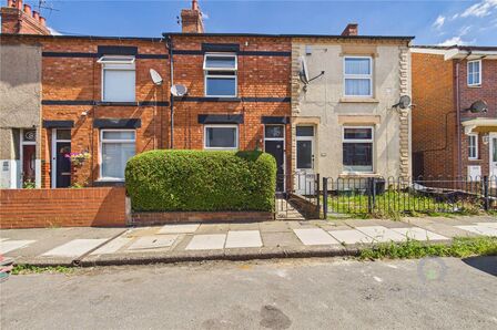 2 bedroom Mid Terrace House for sale