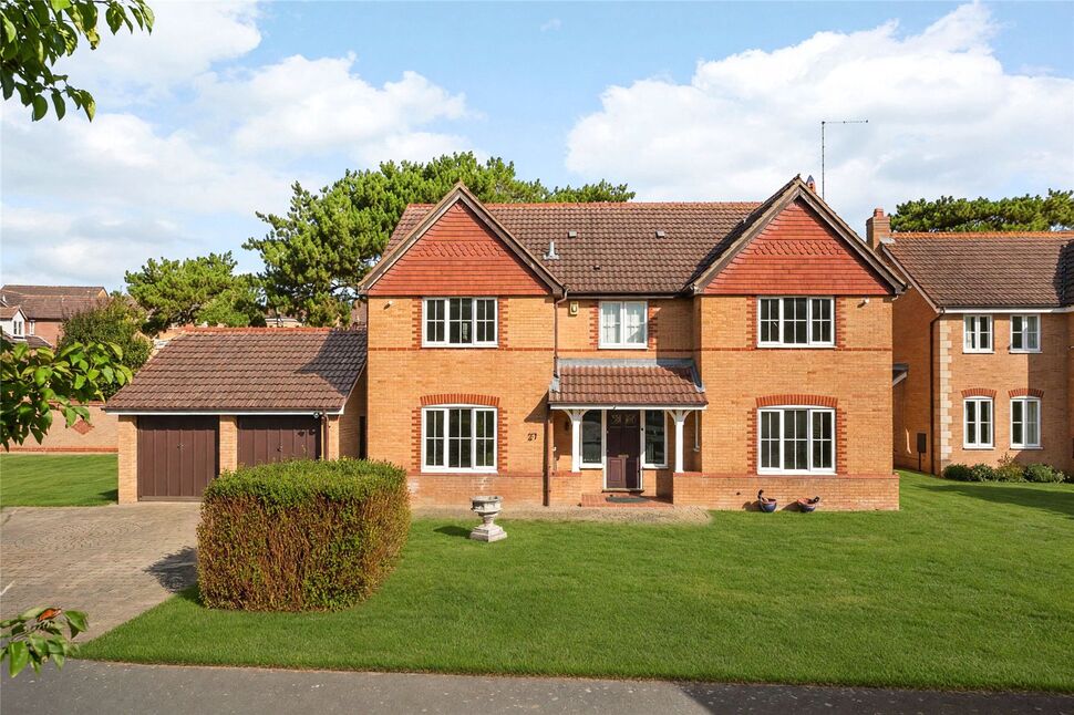 Main image of 5 bedroom Detached House for sale, Honeysuckle Way, Abington Vale, Northampton, Northamptonshire, NN3