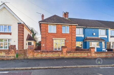 3 bedroom End Terrace House for sale