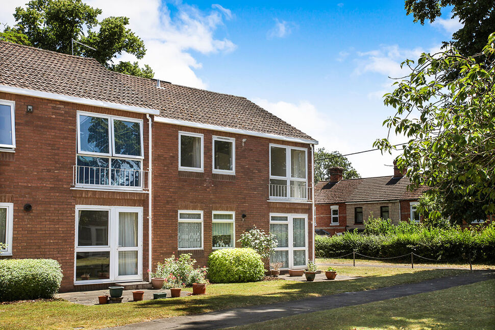 Main image of 1 bedroom Flat to rent, Weyhill Road, Andover, Hampshire, SP10