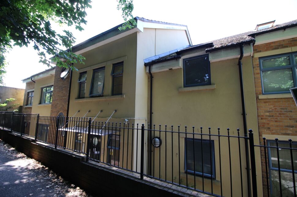 Main image of 1 bedroom  Flat to rent, Annabel Court, Dene Road, Andover, SP10