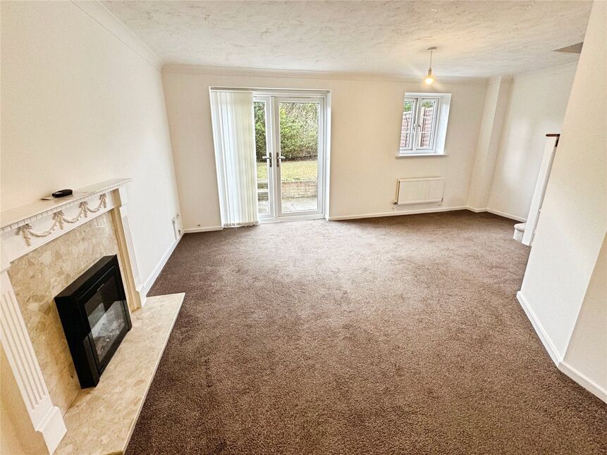 Lounge / Dining Room