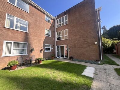 Marlborough Street, 2 bedroom  Flat to rent, £1,100 pcm