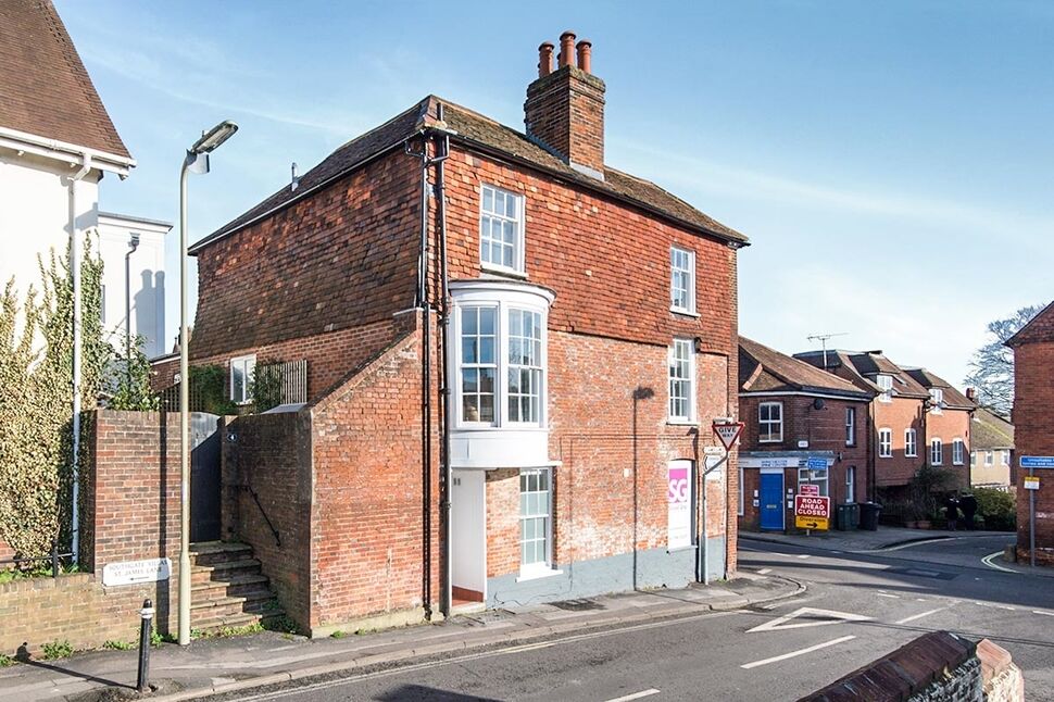Main image of 2 bedroom  Flat to rent, St. Cross Road, Winchester, Hampshire, SO23