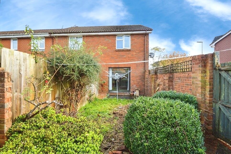 2 bedroom Semi Detached House for sale, Kellys Walk, Andover, SP10 £