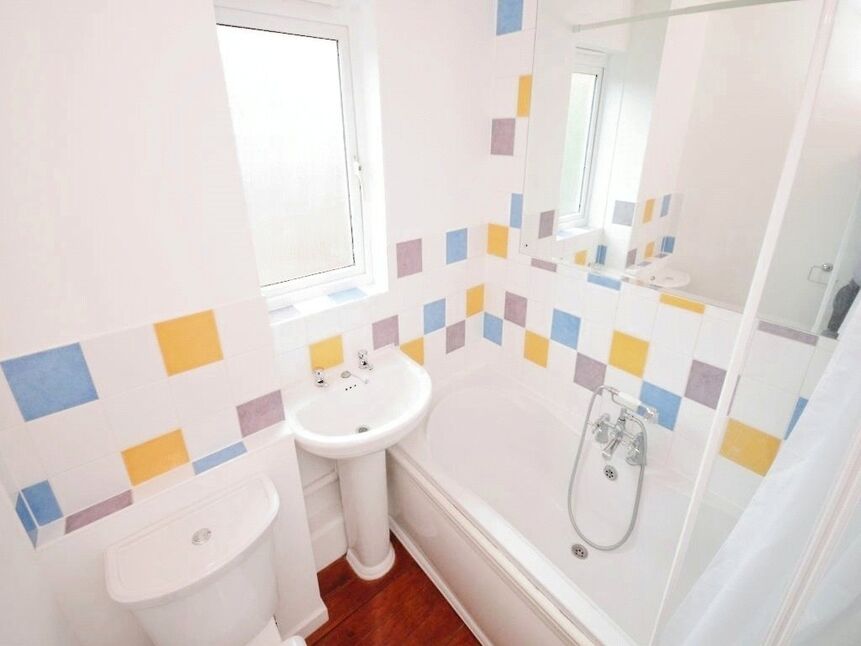 2 bedroom Semi Detached House for sale, Kellys Walk, Andover, SP10 £