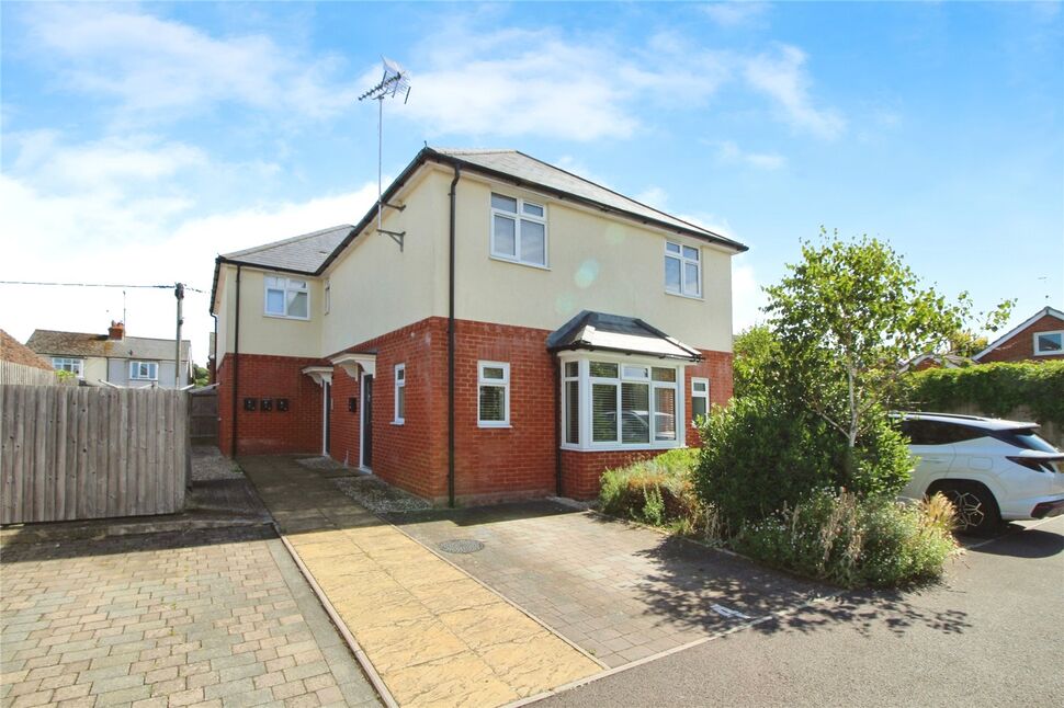 Main image of 1 bedroom Flat for sale, Brinklow Close, Andover, Hampshire, SP10