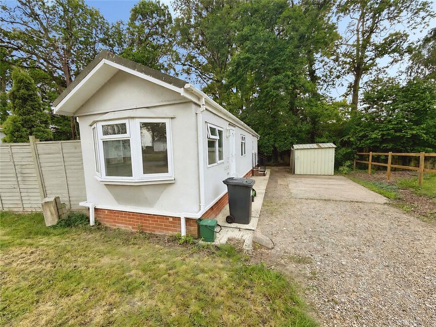 2 bedroom Detached Property to rent