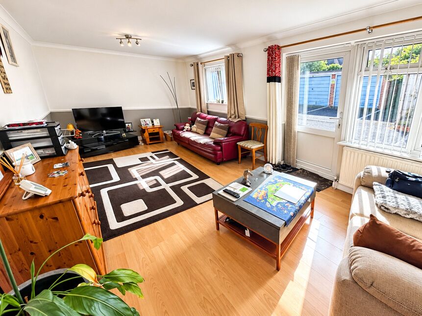 Main image of 2 bedroom Flat for sale, Grafton House, Western Road, Hampshire,, SP10