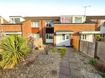 3 bedroom Mid Terrace House for sale