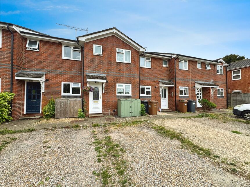 2 bedroom Mid Terrace House for sale