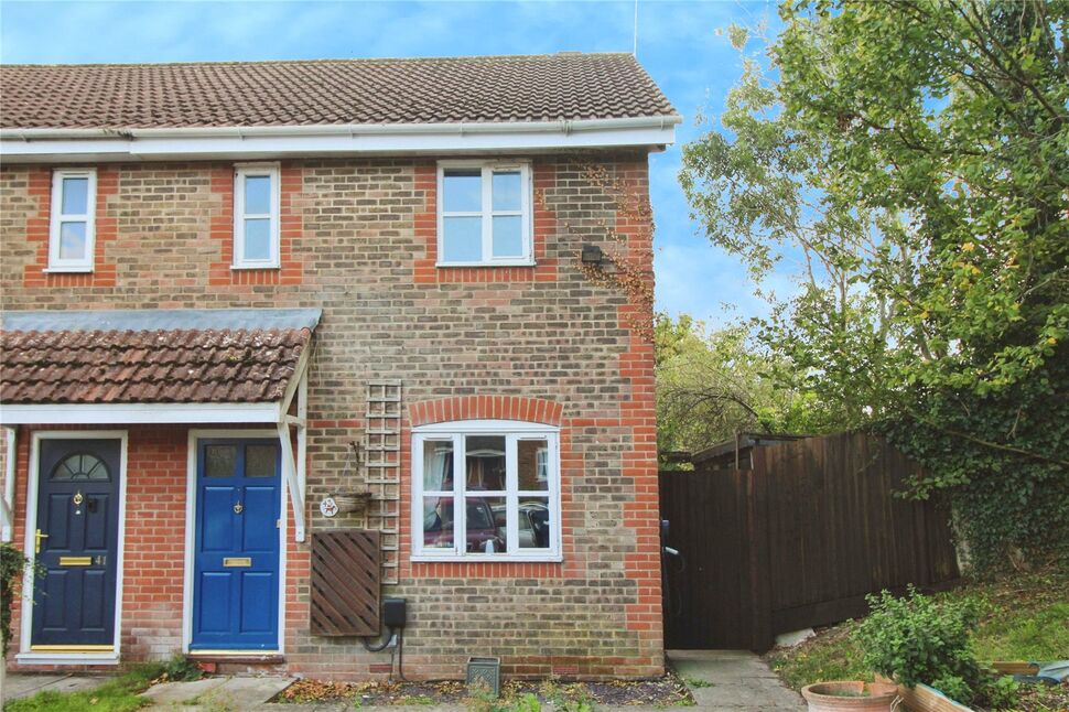 Main image of 2 bedroom End Terrace House for sale, Dines Close, Hurstbourne Tarrant, Hampshire, SP11