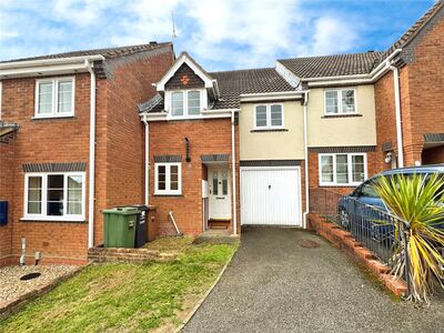 3 bedroom Mid Terrace House for sale