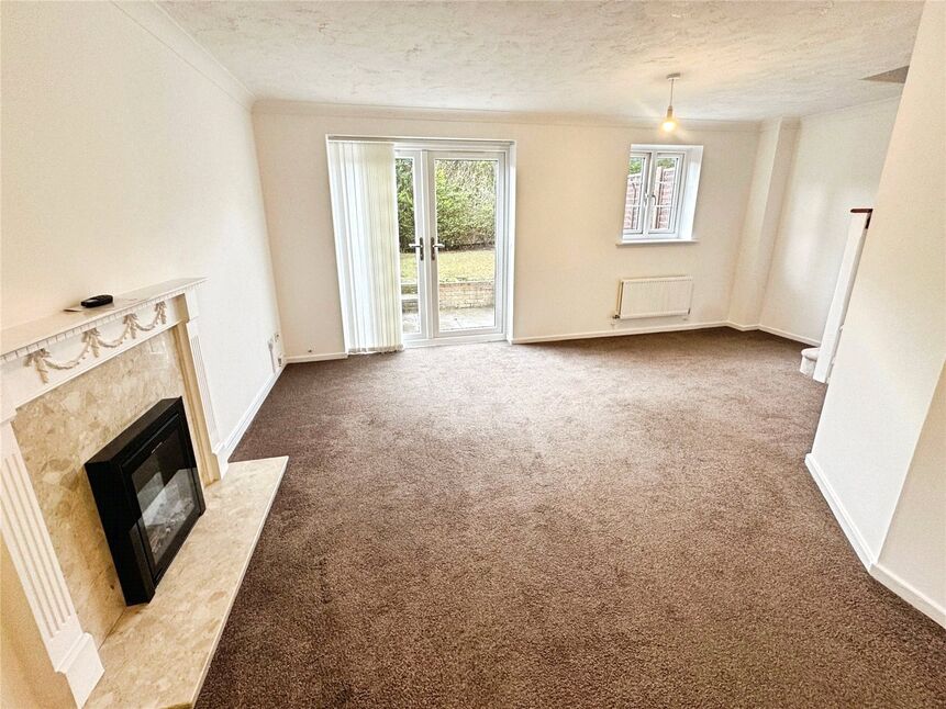 Lounge / Dining Room