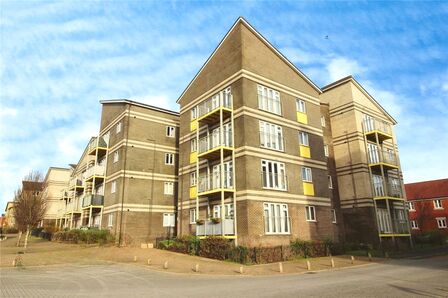 Saddle Way, 2 bedroom Flat to rent, &pound;1,100 pcm