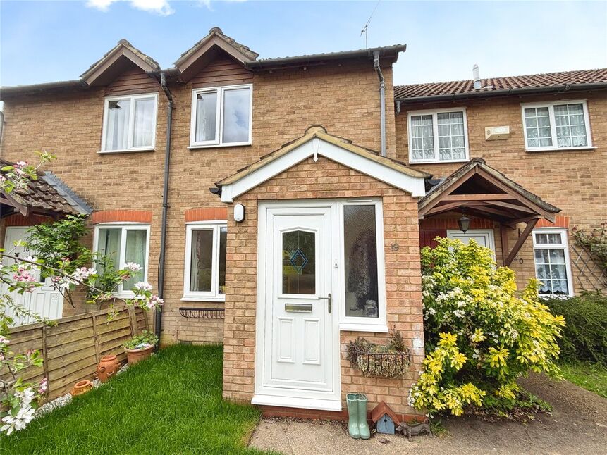 Main image of 2 bedroom Mid Terrace House for sale, Robin Way, Andover, Hampshire, SP10