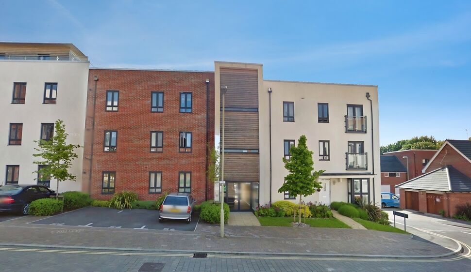 Main image of 2 bedroom Flat to rent, Sinclair Drive, Basingstoke, Hampshire, RG21