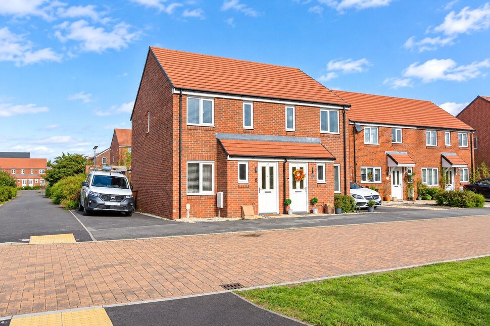 Main image of 2 bedroom Detached House for sale, Swinburn Road, Andover, Hampshire, SP11