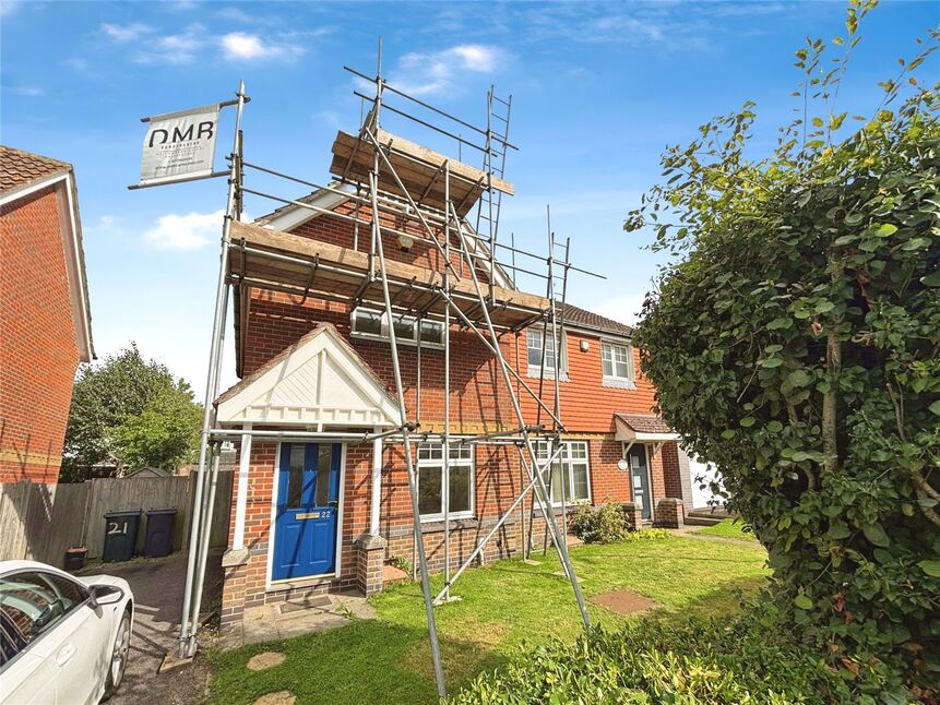 Main image of 2 bedroom Semi Detached House to rent, Wallis Road, Ashford, Kent, TN24