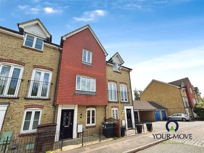 3 bedroom Mid Terrace House to rent
